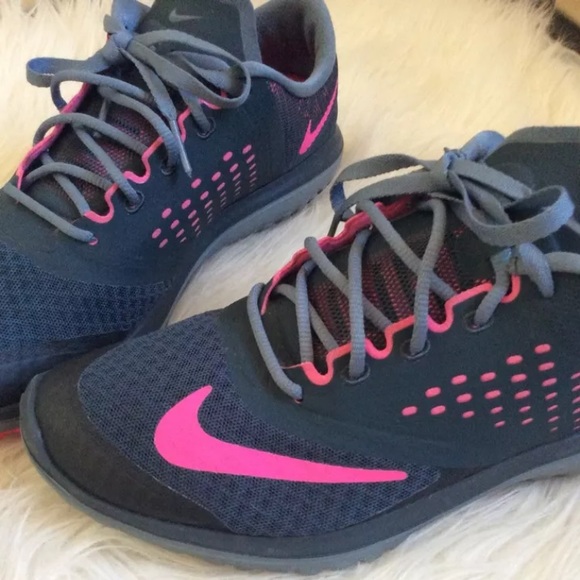nike fitsole womens black pink